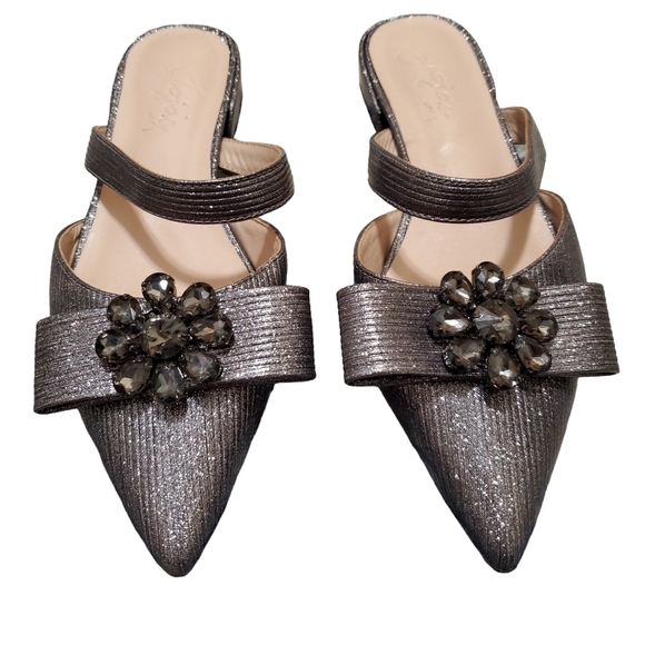 Jojos FADEKEMI Slide Metallic Pewter Jeweled Flower Bow Pointed Toe 7 - Picture 2 of 11